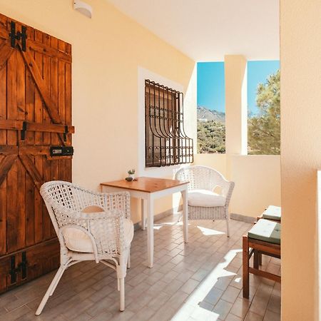 Villa Bella Salmagi - Surya Sardinia Holidays & Yoga Capitana Εξωτερικό φωτογραφία